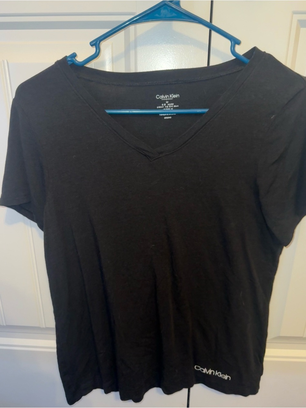 Calvin Klein Women's Black V-Neck T-Shirt